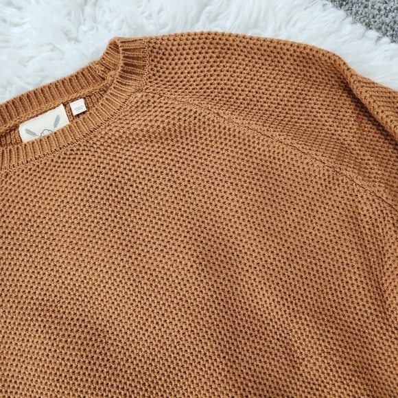 Cotton & Rye Outfitters -Women's Conch Tassle Sweater. Color: Caramel. S… - Picture 5 of 11